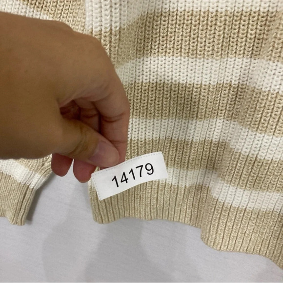 New LOFT Tan White Striped Lace Up Chunky Cozy Sweater size Large - Picture 10 of 10